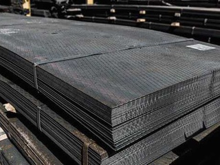 Лист рифленый ромб 4х1500х6000 мм 1 - в «Монолит-Металлопрокат».