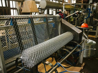 Сетка рабица стальная 1,5х15 м, 15х15 мм, d=1,2 мм 1 - в «Монолит-Металлопрокат».